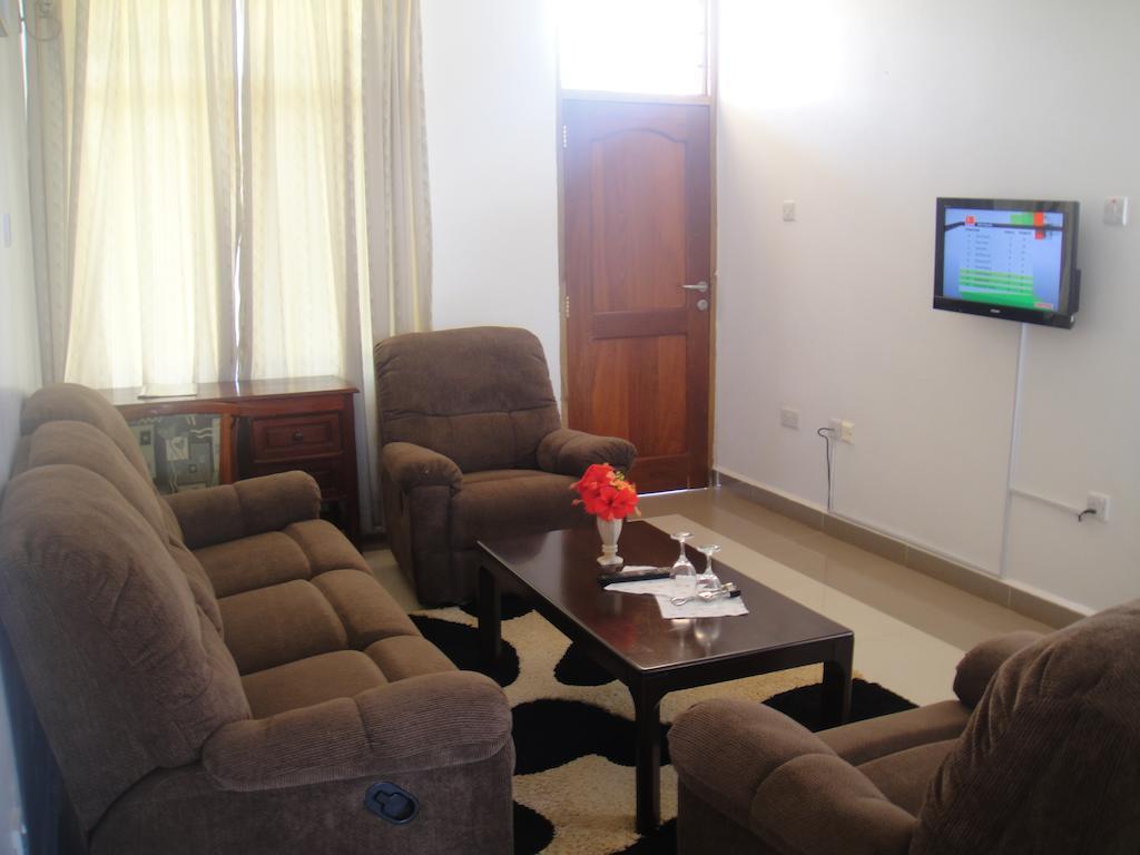 Arc Hotel Morogoro Стая снимка